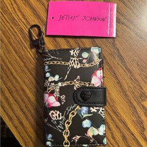 🆕 Betsey Johnson Black Floral Wallet